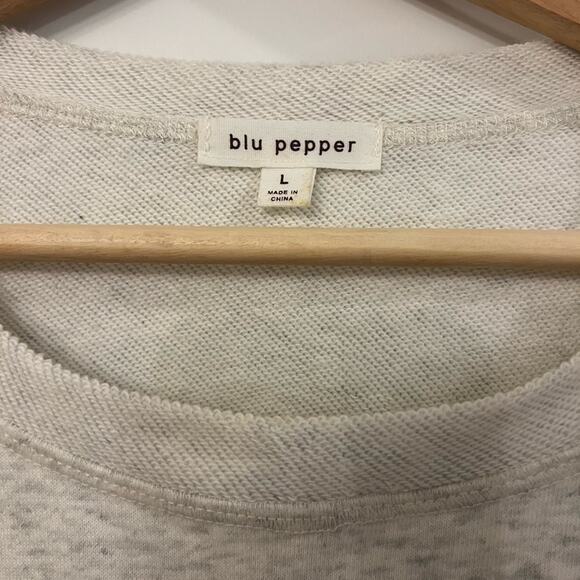 Blue Pepper Oatmeal Eyelet Shoulder Crew Sweatshirt Size Large - Picture 5 of 11